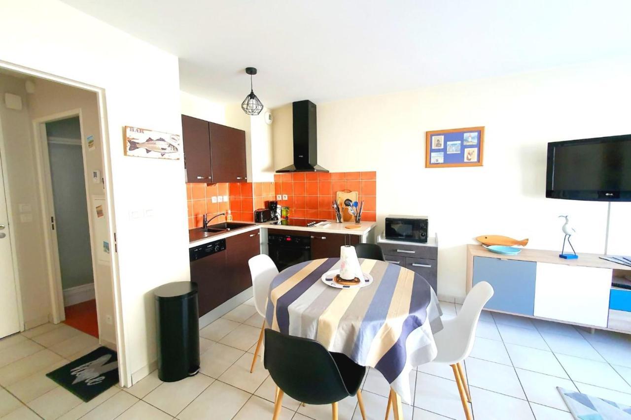 34m Near The Port Of Apartment